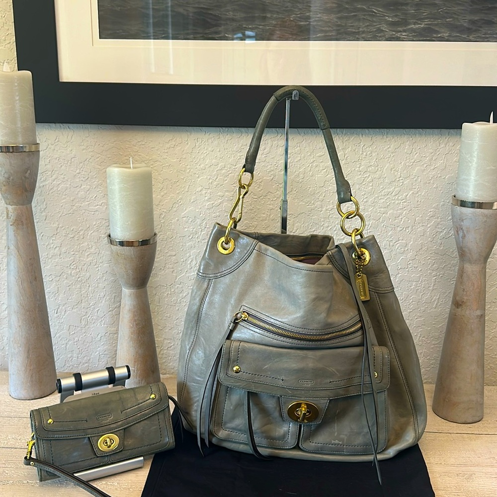 Coach Hampton Vintage Leather Hobo Large Brass Grey with Wallet!!